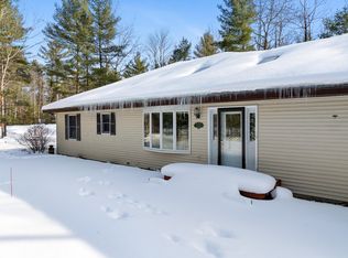 8399 Sturgeon Valley Dr, Indian River, MI 49749