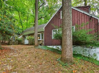 3475 Laurel Ln, Center Valley, PA 18034