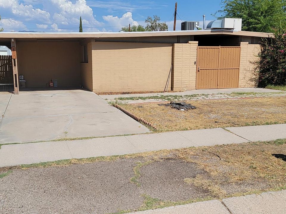 1st image of 817 S Desert Steppes Dr