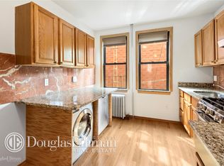 160 Nassau Ave APT 2R, Brooklyn, NY 11222