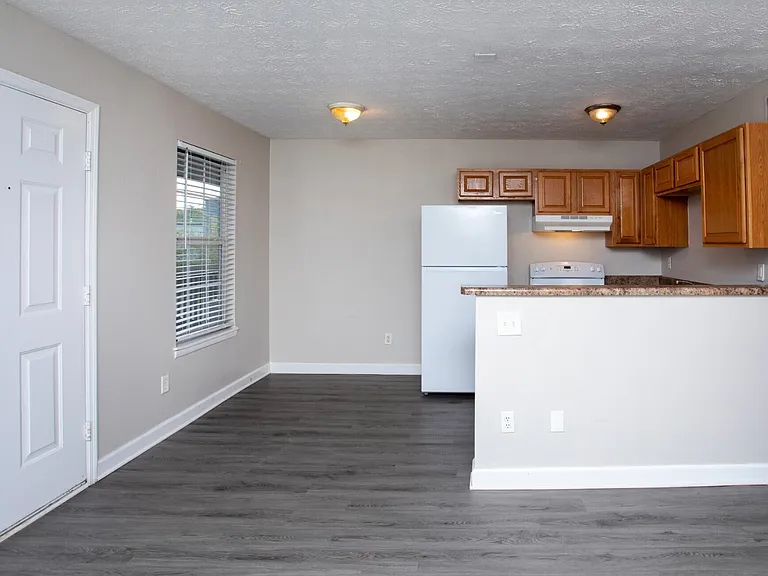 Greystone Place — Photo 3