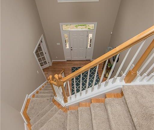 4th image of 9092 Lunette Ln