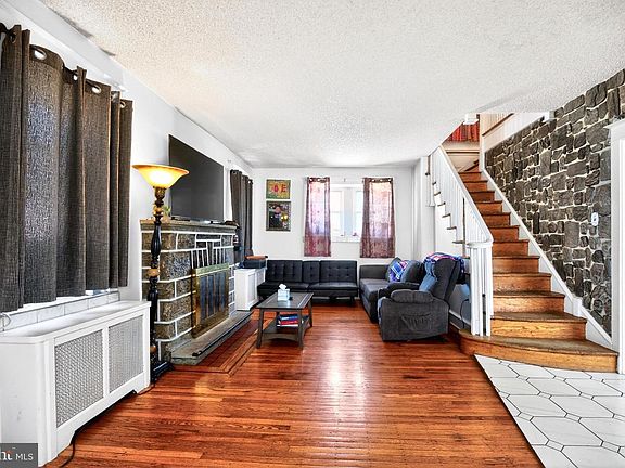 4th image of 6341 Martins Mill Rd