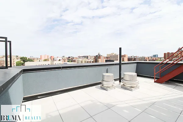 Rented by Bruma Realty LLC | media 7