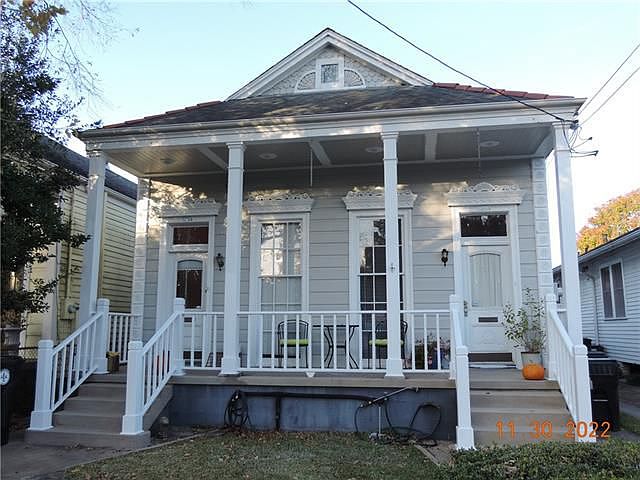 1st image of 5955 Laurel St