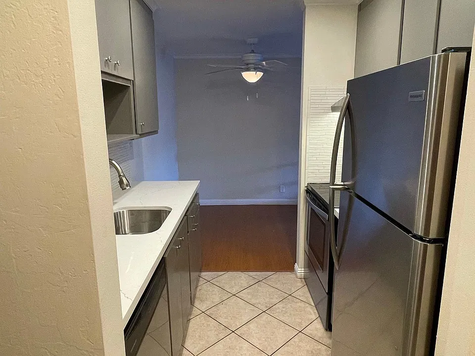 4081 Clayton Rd #136