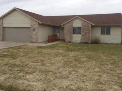 164 Dykstra Dr, Fall River, WI, 53932