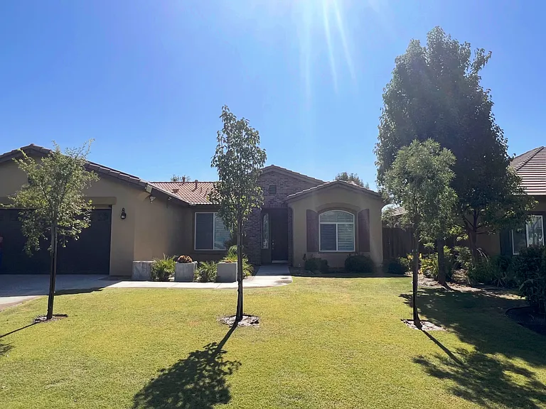 2000 Suncrisp Ln — Photo 3