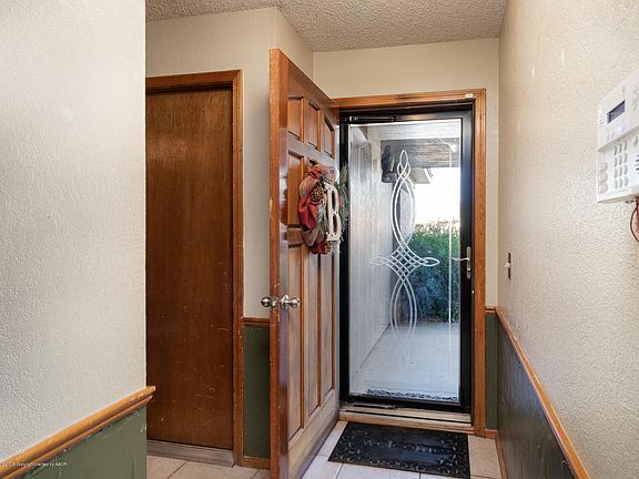 4th image of 415 Hickory St