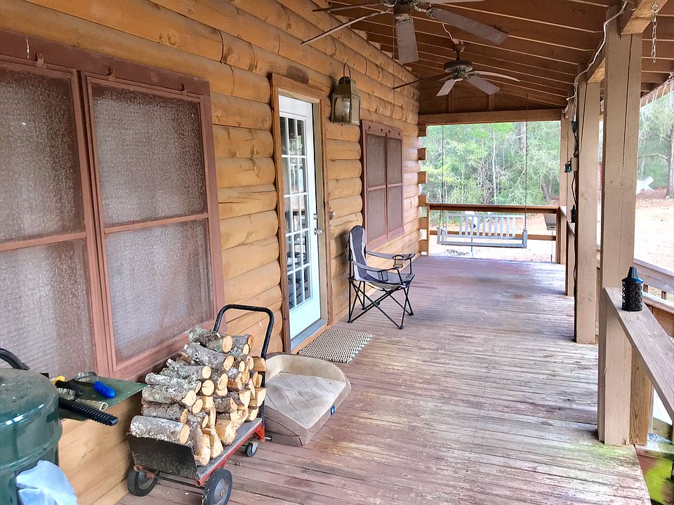Relaxing Front Porch 