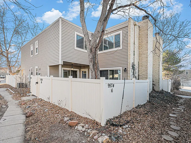 9574 E Kansas Cir #26 — Photo 21