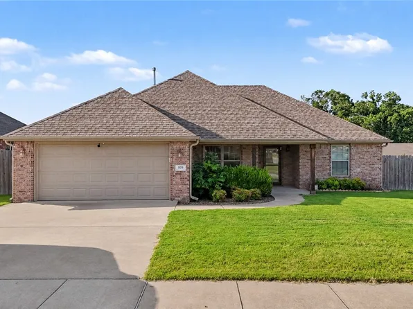 809 E Marietta Ct, Rogers, AR 72758