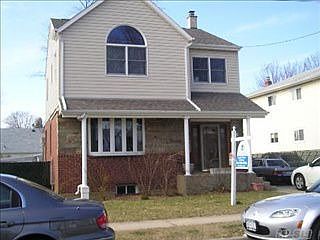 1st image of 324 Litchfield Ave