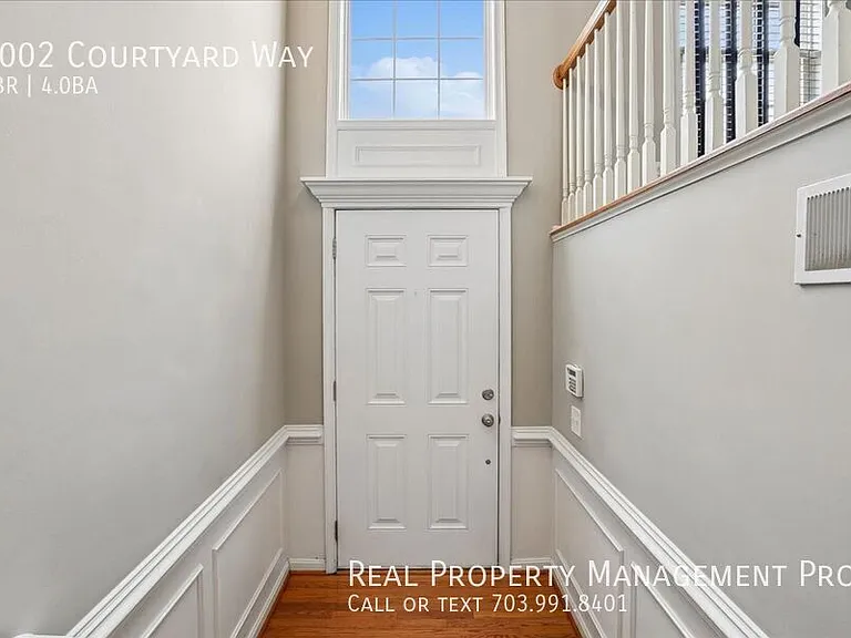 7002 Courtyard Way — Photo 8