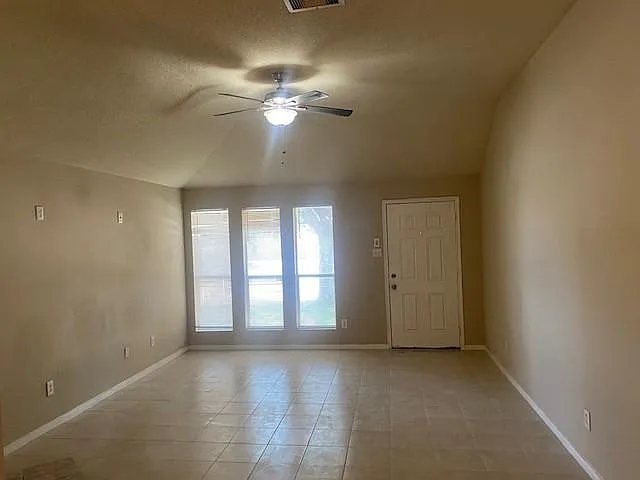 1227 Mossy Branch St — Photo 3