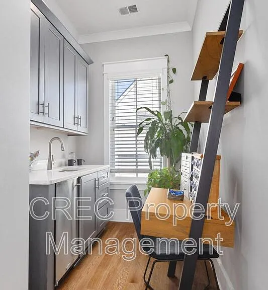 3 1/2 Maranda Holmes St #B — Photo 24