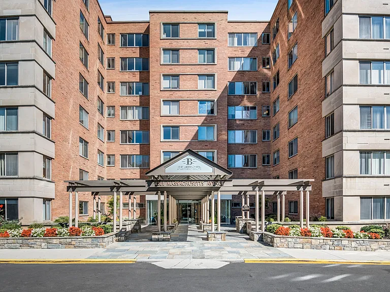 The Berkshire Apartments — Photo 1