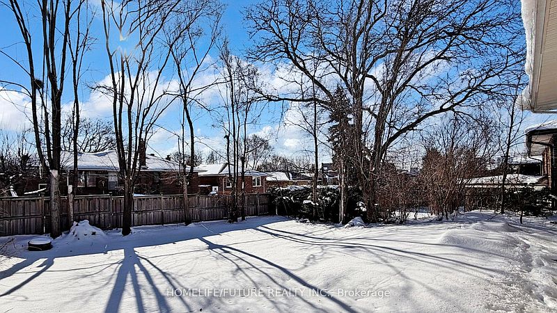 Toronto House for rent - 5 Bedrooms — photo 47