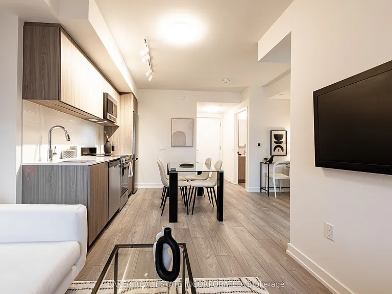223 Redpath Ave #807 — Photo 13