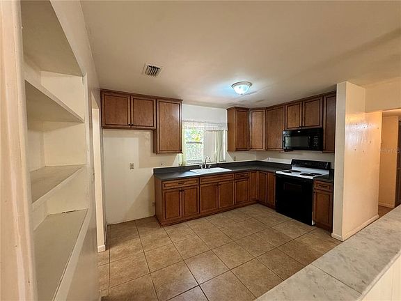 5th image of 3608 W LEILA AVENUE