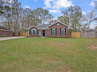 10654 Deakle Ct, Grand Bay, AL 36541