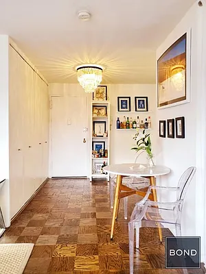 Rented by Bond New York | media 1