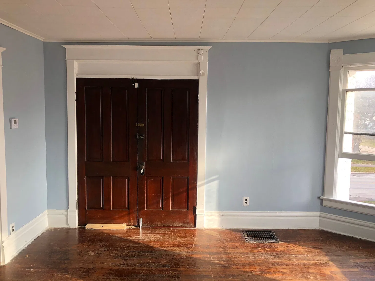 2 bed, 1.5 bath, 150 sqft, $850 — Photo 2