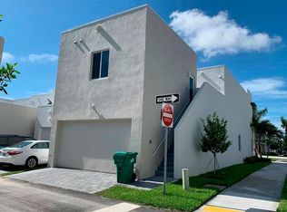 10459 NW 66th St, Doral, FL 33178