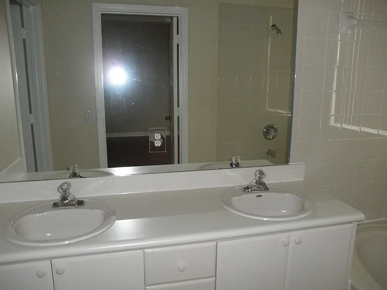 2314 Shoma Ln — Photo 15