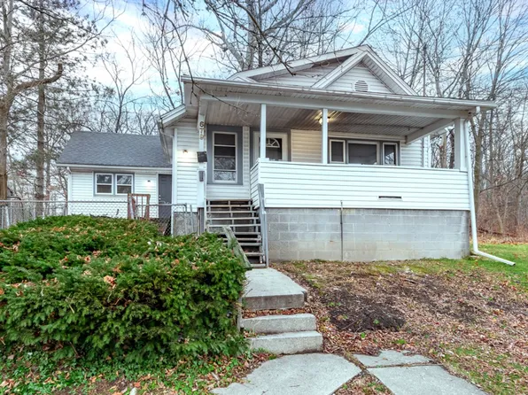 679 Euclid Ave, Akron, OH 44307