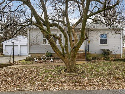 9844 Mecca Ln, Saint Ann, MO, 63074