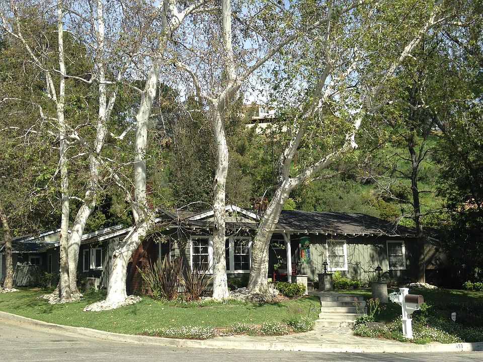1st image of 469 Paulette Pl