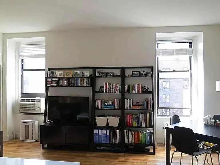 222 W 15th St #6F — Photo 6