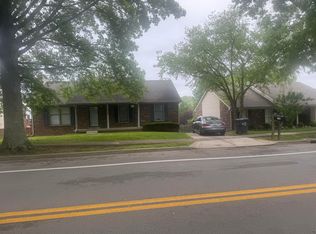 1225 Rockbridge Rd, Lexington, KY 40515