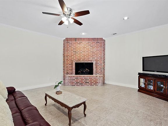 3rd image of 6149 Vickery Blvd Floor 2