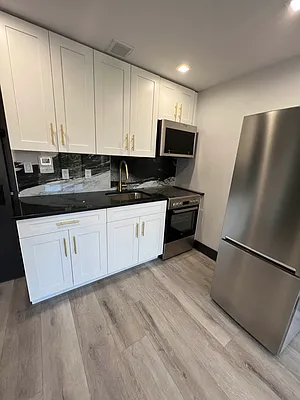 Rented by Delmark Realty LLC | media 22