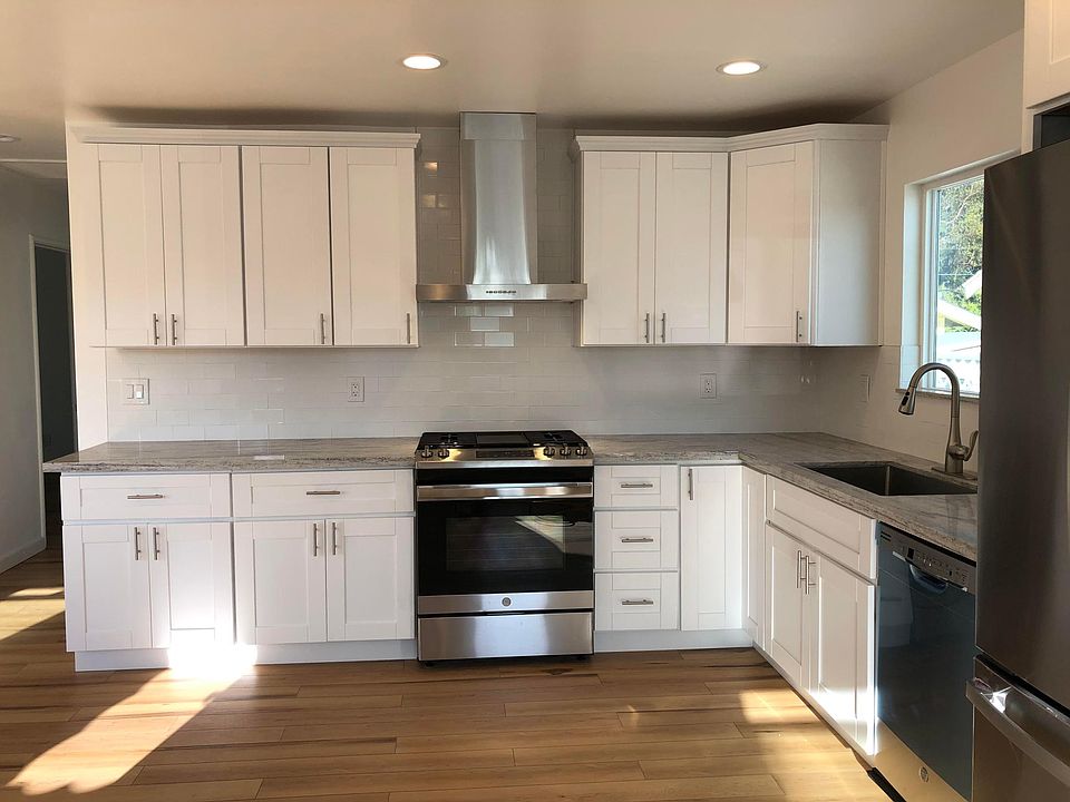 1st image of 3203 Grim Ave