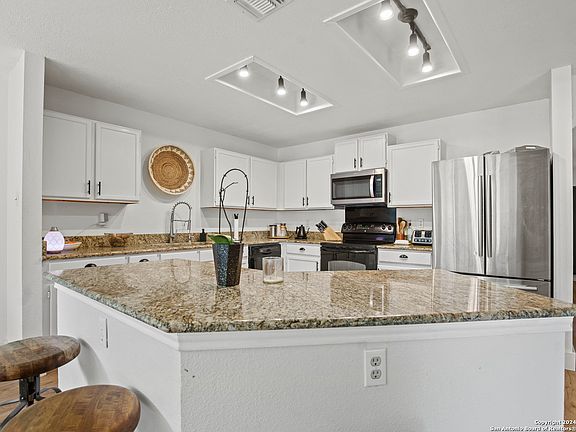 3rd image of 15429 canteen creek