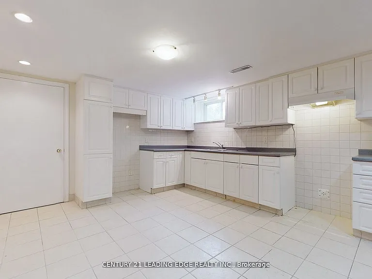47 Southwell Dr #BASEMENT — Photo 8