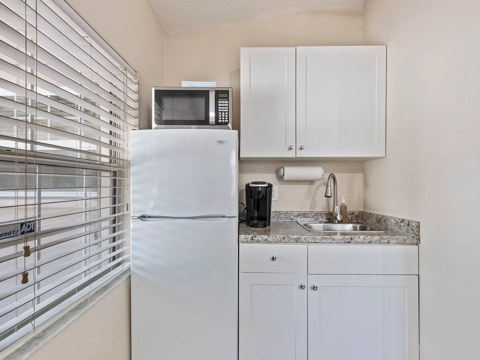 2424 Whippoorwill Cir — Photo 4