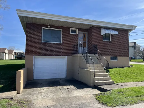 25 Jane St N, Uniontown, PA 15401