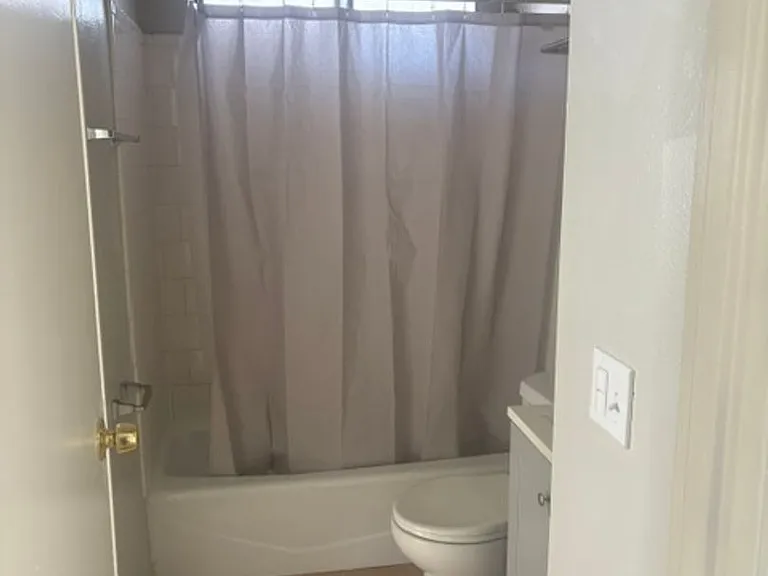 10059 Pinewood Ave — Photo 14