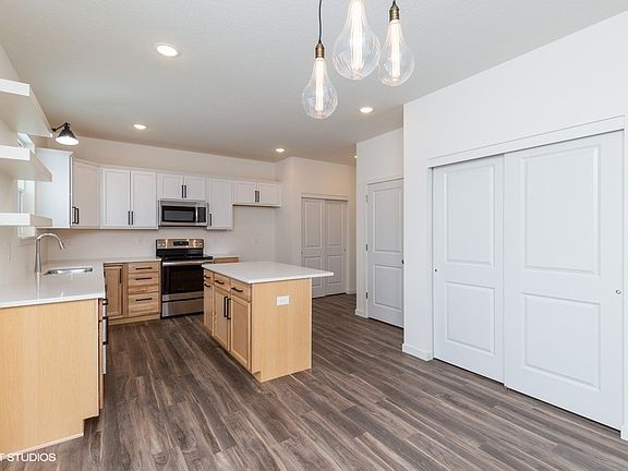 4th image of 5322 Arbors Dr