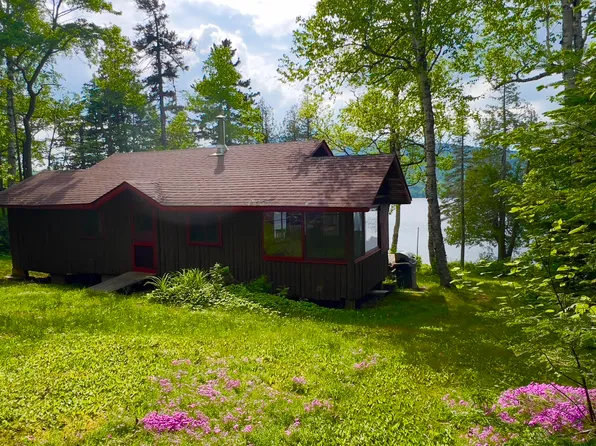 29 Stinchfield Road, Sandy River Plt, ME 04970