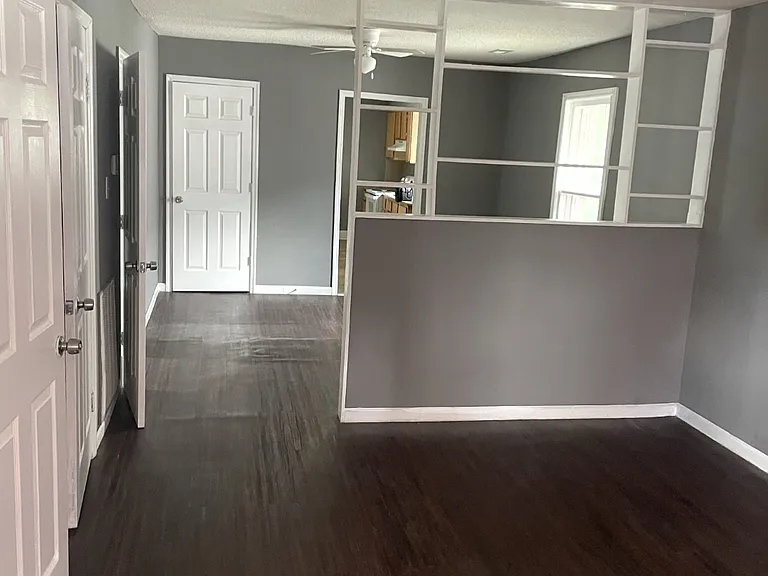2209 Ivy St — Photo 4
