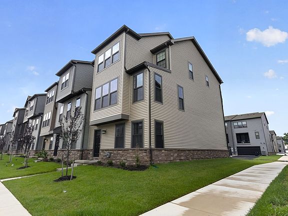 3rd image of 118 Emily Way
