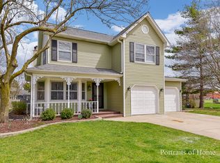 2442 Waupaca Ct, Naperville, IL 60564