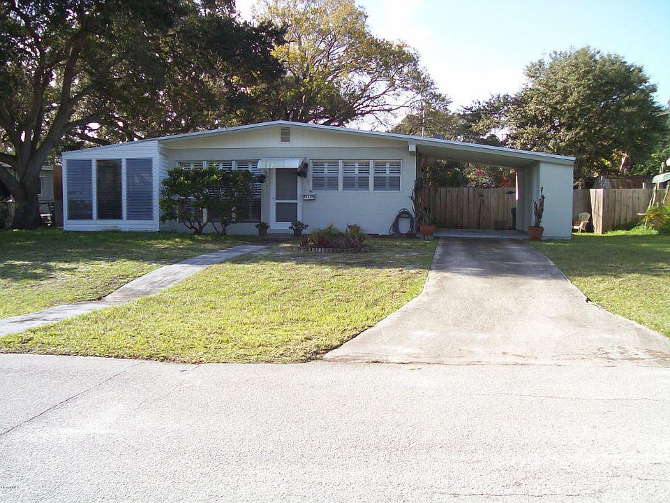 1st image of 742 Bonnie Cir