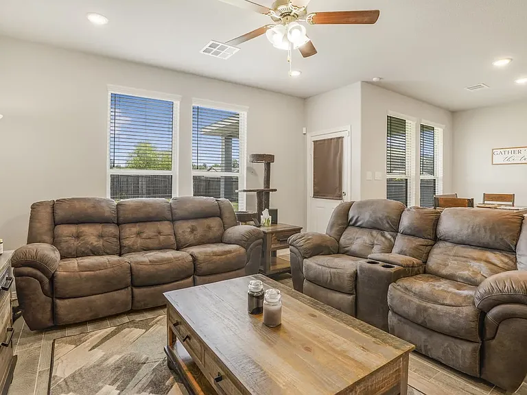 24702 Sierra Laurel Ln — Photo 8