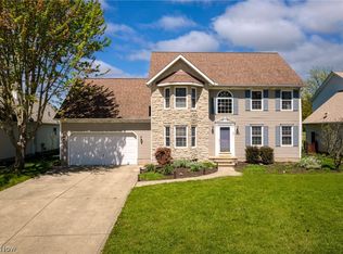 38615 N Bay Dr, Willoughby, OH 44094